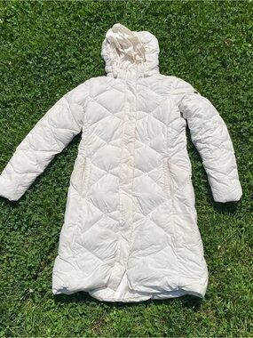 The North Face Long Puffer Coat with Hood - Cream